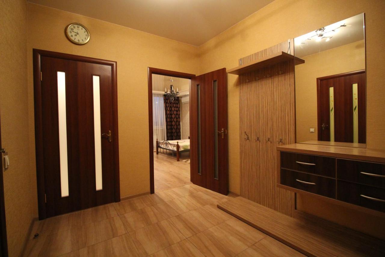 Panoramic View Lux Apartment On Metro Osokorky 基輔 外观 照片